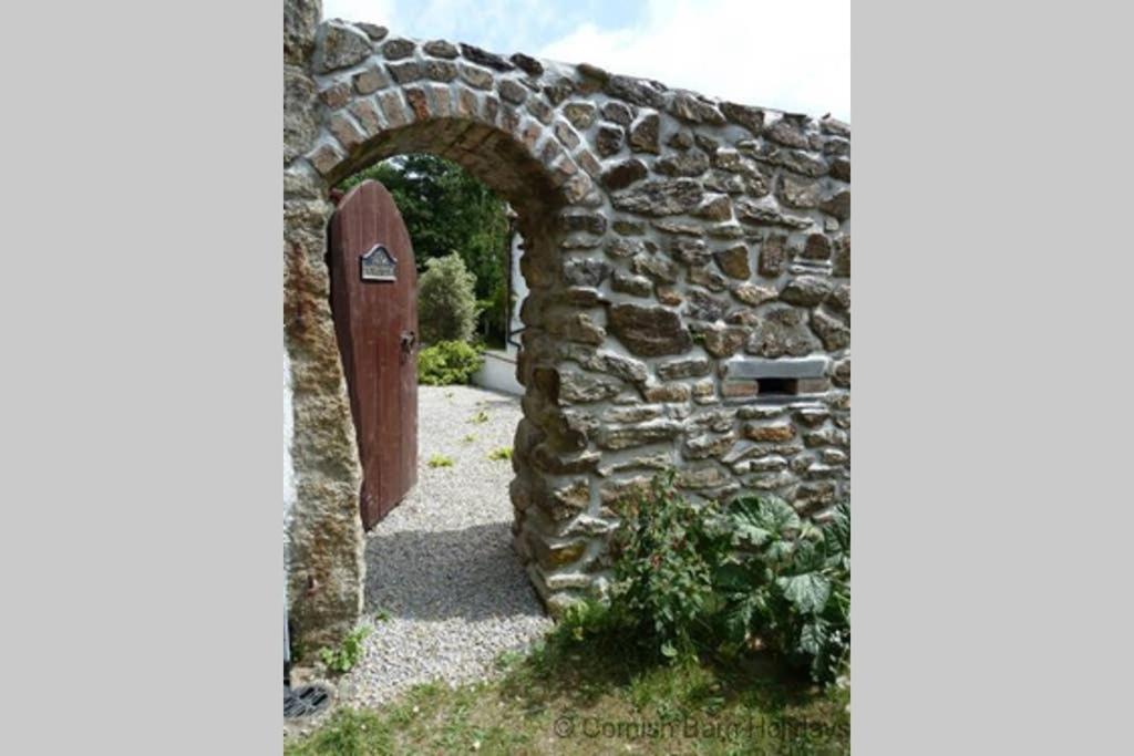 The Snug At Cornish Barn Holidays Труро Екстер'єр фото