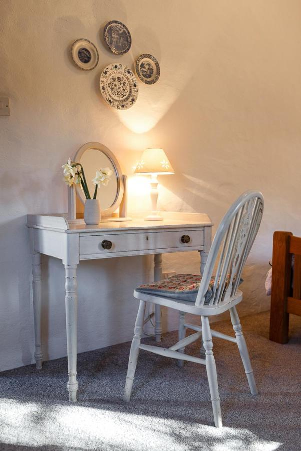 The Snug At Cornish Barn Holidays Труро Екстер'єр фото