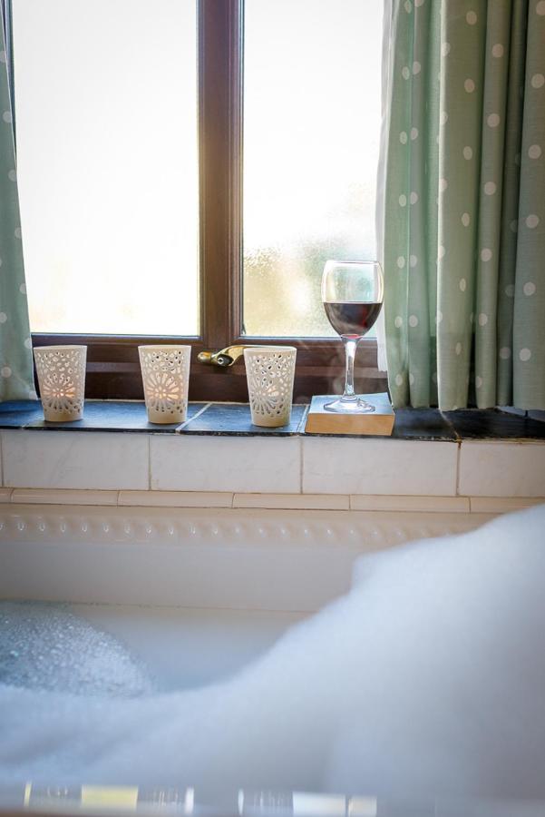 The Snug At Cornish Barn Holidays Труро Екстер'єр фото