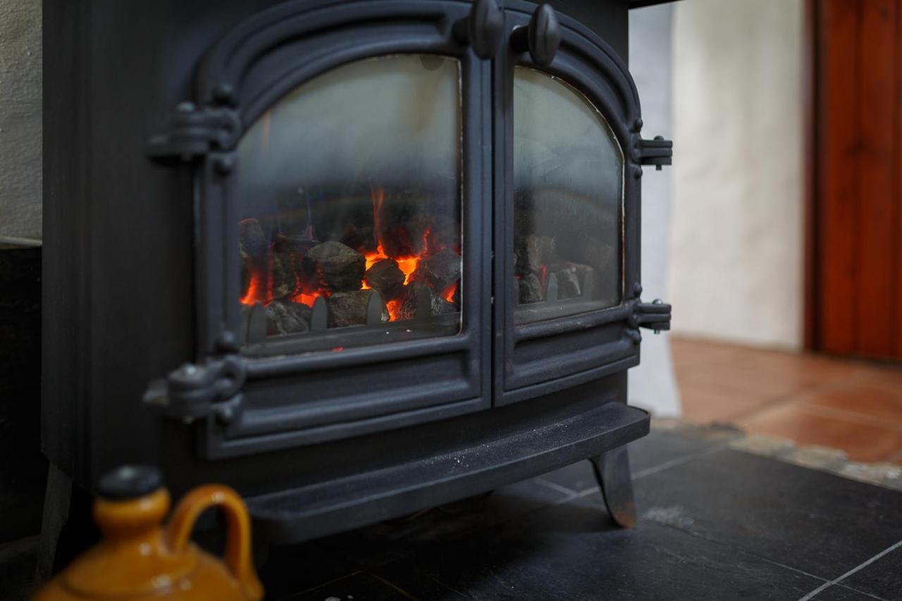 The Snug At Cornish Barn Holidays Труро Екстер'єр фото