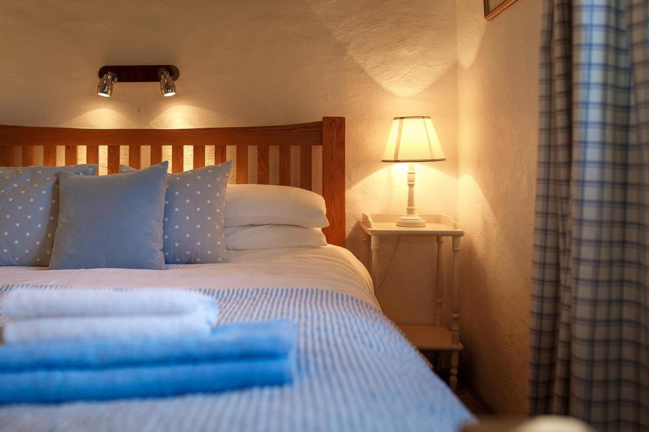 The Snug At Cornish Barn Holidays Труро Екстер'єр фото