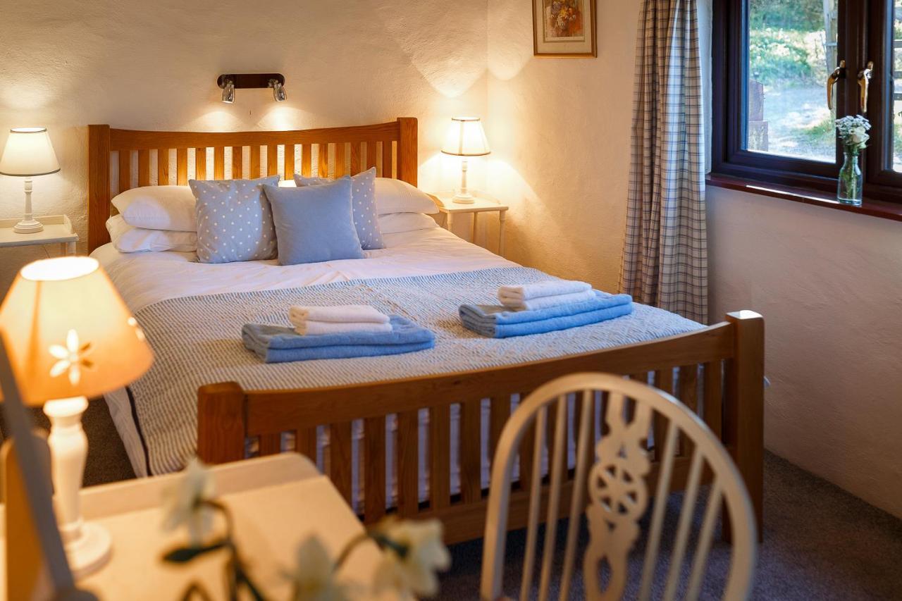 The Snug At Cornish Barn Holidays Труро Екстер'єр фото